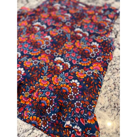 Cabi 5391 floral Lindsey top women’s size M - Picture 3 of 10